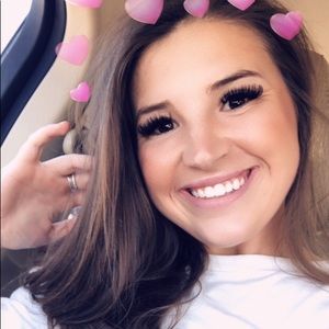 Meet your Posher, Megan